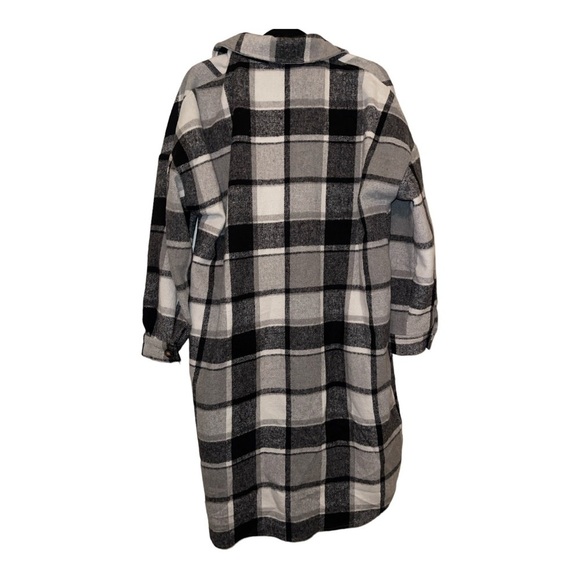 Plaid Shacket - Picture 5 of 9